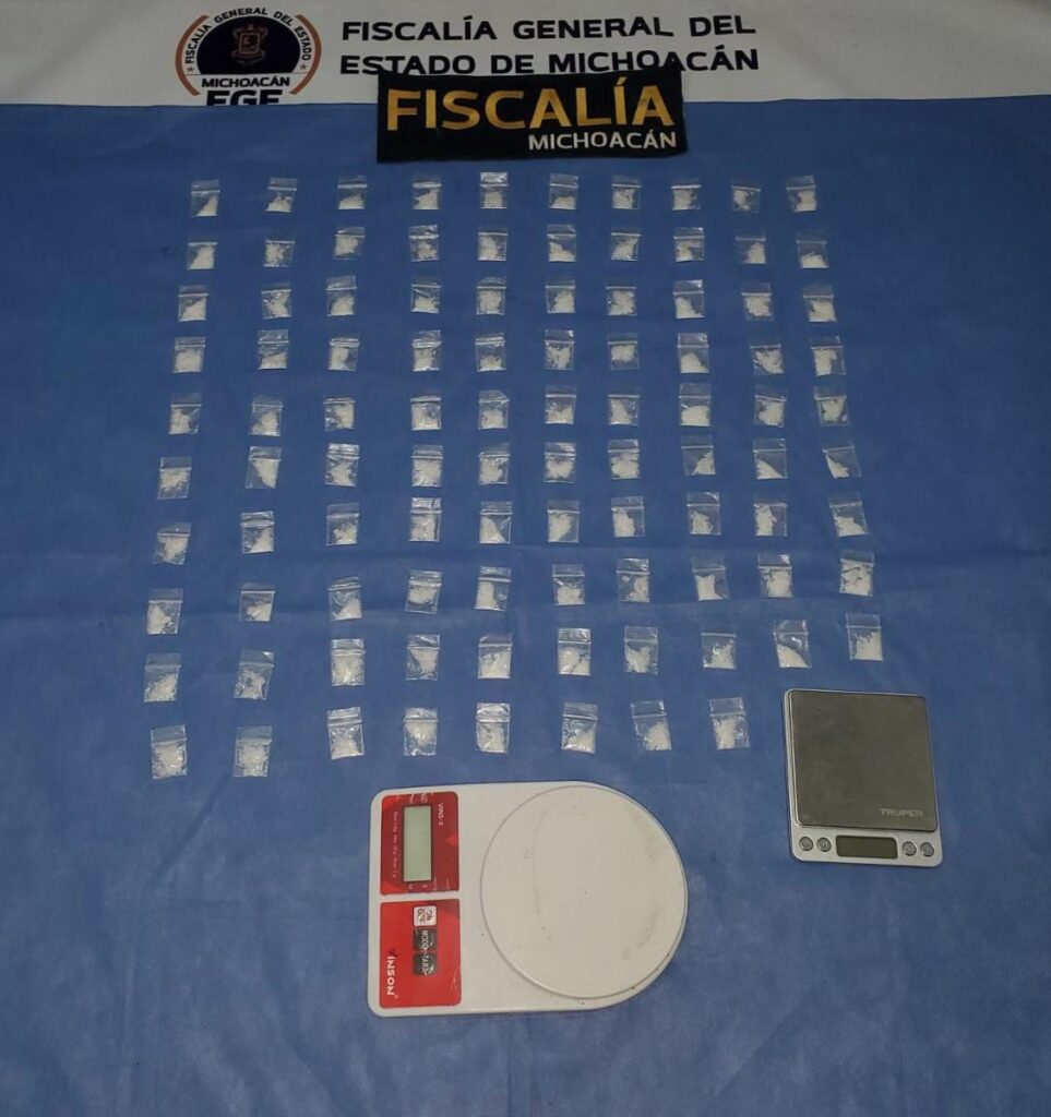 En cateo, asegura Fiscalía General sustancia con apariencia de narcótico y detiene a cinco personas 1 FGEAAR3