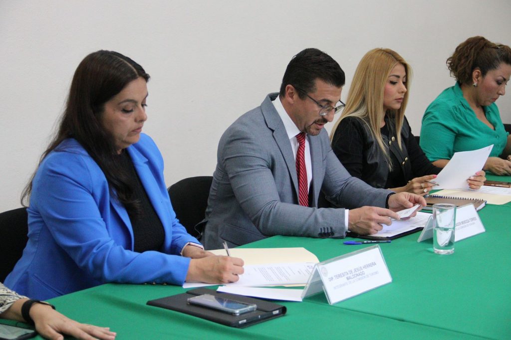 76 Legislatura impulsará al sector turístico de Michoacán 1 76ComTur2