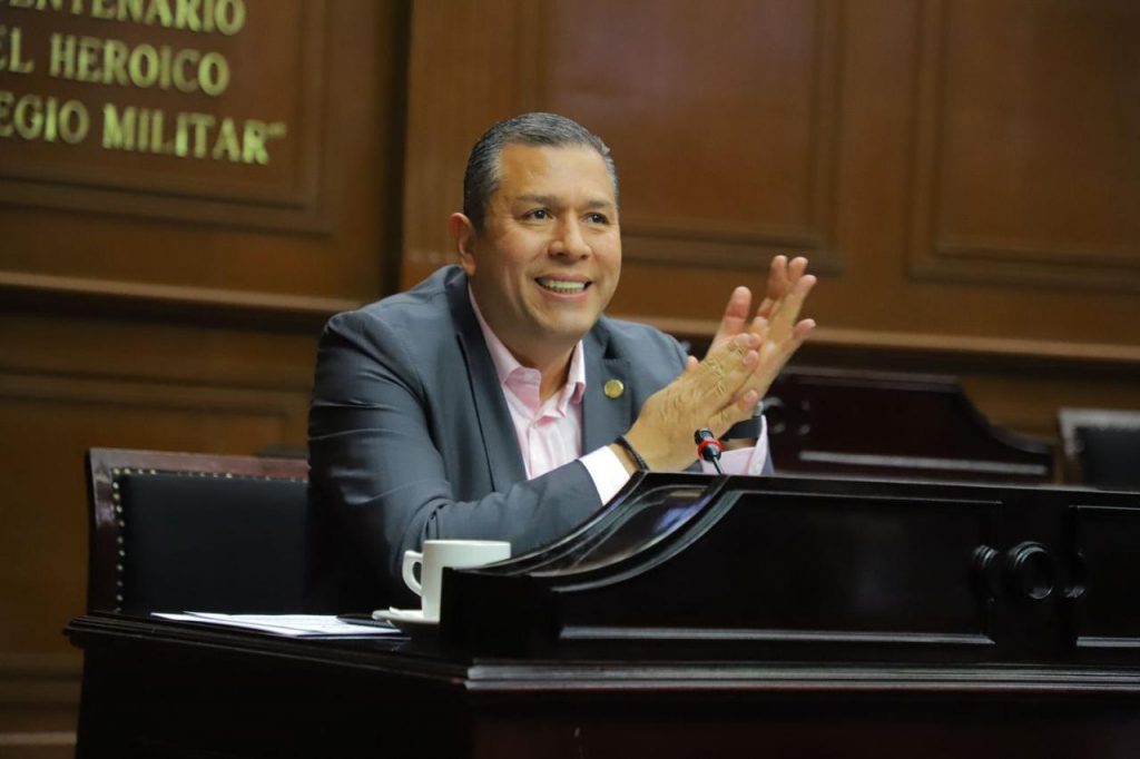 Barragán exige justicia para las miles de familias afectadas por accidentes en la Siglo 21 1 76JCBSigloXXI2