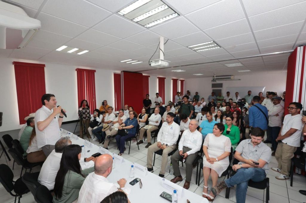 Empresarios de Lázaro Cárdenas y Alfonso Martínez cierran filas para impulsar desarrollo del Puerto 2 AMLCEmpre3