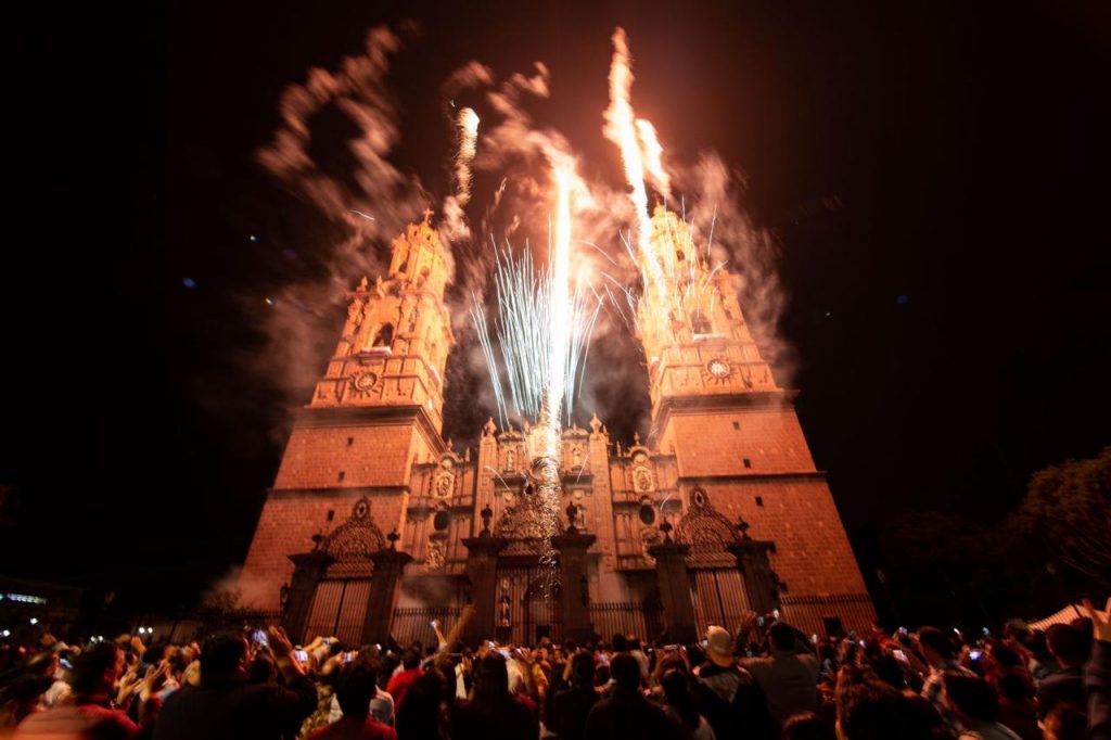 Luces de Catedral y Videomapping de Morelia tendrán temática navideña 2 GobMorMappingNav3