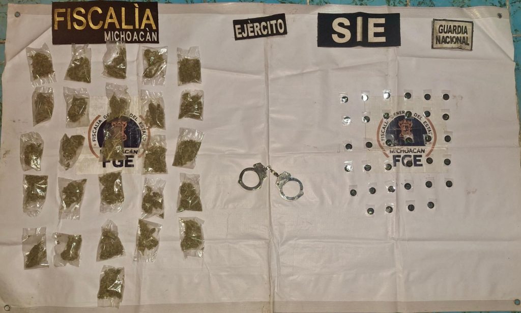 Tras cateo en José Sixto Verduzco, asegura FGE narcótico y detiene a una persona 1 FGECatJSV2