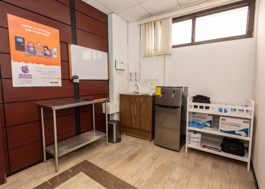 Nueva sala de lactancia apoya a madres lactantes: SEDEBI 1 SEDELacta2