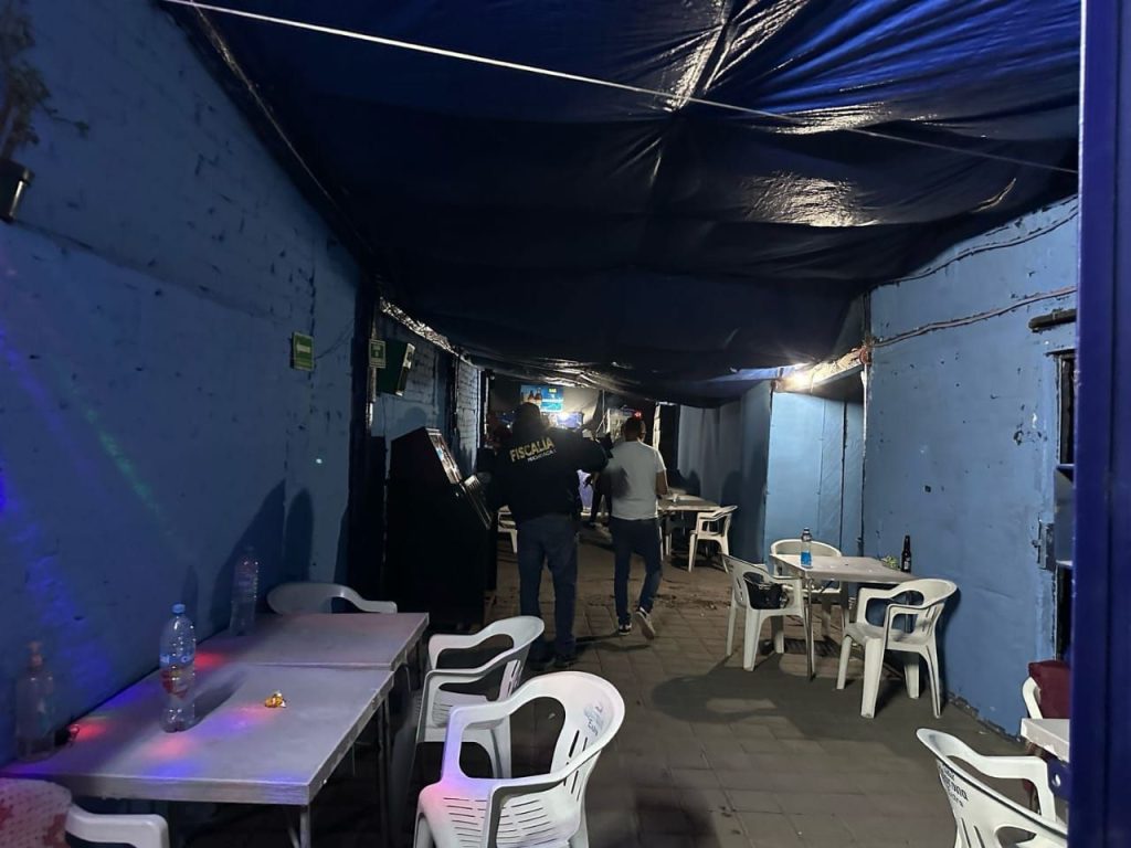 En Tarímbaro, Fiscalía General asegura un bar en el que se decomisaron 275 dosis de narcótico 1 img 20250323 wa00346674716769253432471