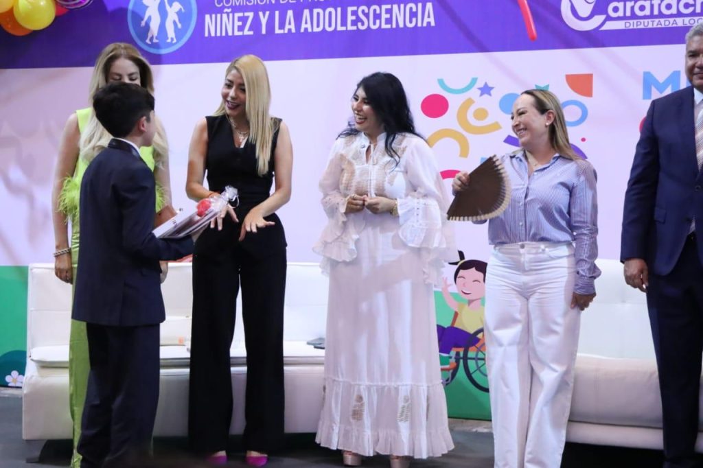 Entrega Congreso del Estado condecoraciones a los ganadores del “Mérito Infantil Sapirhaticheri 2025” 2 76VanheConSap3