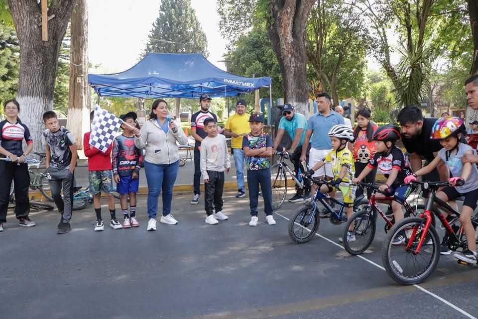 Impulsa Quiroga el deporte desde la infancia con exitosa Primera Carrera Ciclista Infantil 2 img 20250428 wa01692951303758318047514