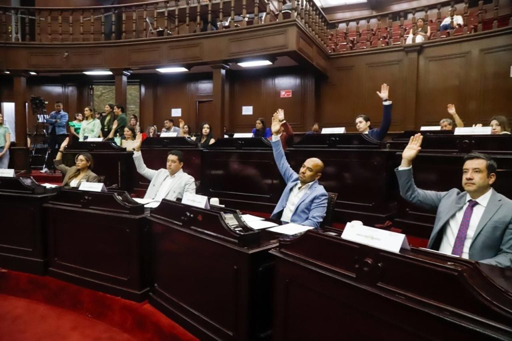 Con diálogo abierto y gran participación ciudadana, se realizó el “Primer Parlamento Abierto de Liderazgo Ambiental 2025” 1 img 20250429 wa02197128312458667678515