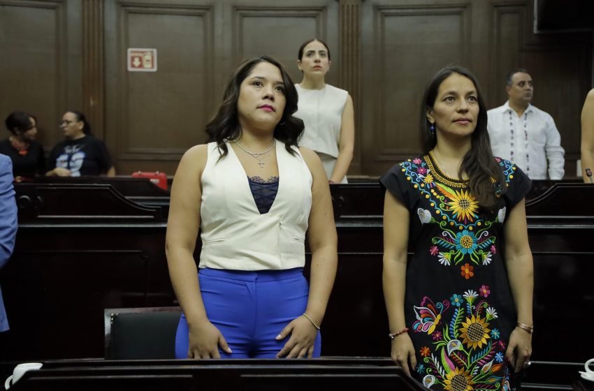 A fortalecer la educación en Michoacán y apoyar a los maestros en su noble labor convoca Xóchitl Ruiz
