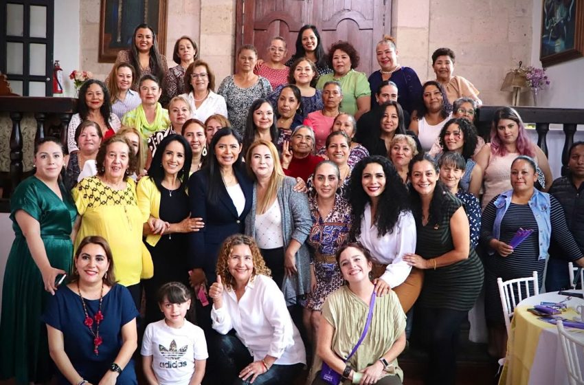 Araceli Saucedo reconoce a mujeres morelianas en celebración por el Día de Las Madres