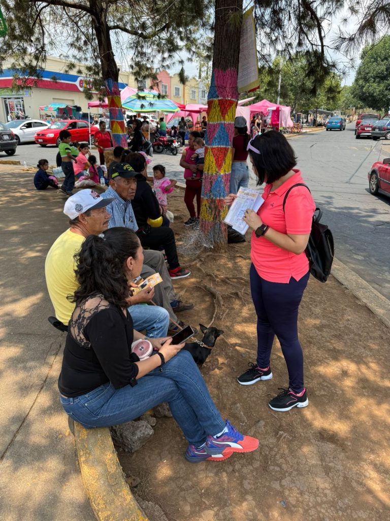 Blanca Medina, invitó a habitantes de Villas del Pedregal a ejercer el derecho para elegir a sus juzgadores 1 BcaVillas2