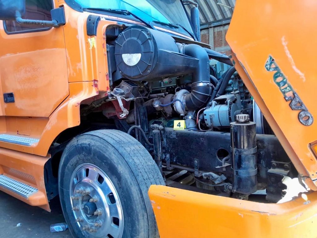 En cateo, asegura FGE taller de soldadura y recupera un tractocamión y autopartes 1 FGECatUruanex2