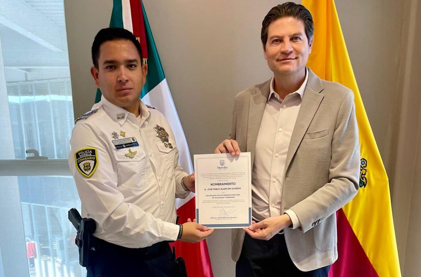 Entrega Alfonso Martínez nombramiento a Pablo Alarcón como encargado de la Comisión Municipal de Seguridad Ciudadana