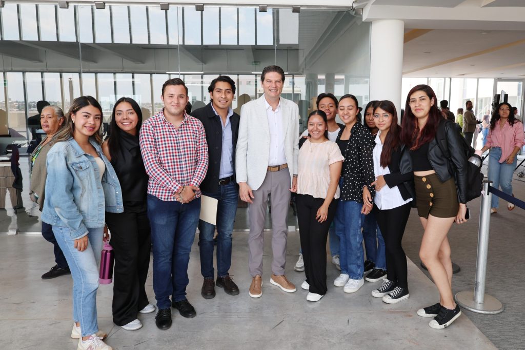 Gobierno de Morelia abre sus puertas a la formación de estudiantes 2 GobMorFormaEst3
