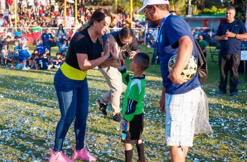 Anuncia Mónica Valdez becas deportivas para niñas y niños en Zacapu