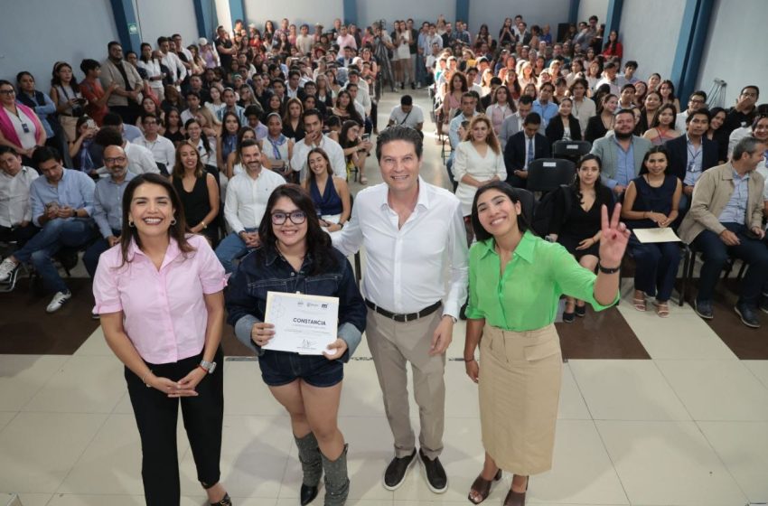 Llama Alfonso Martínez a construir un Gobierno de jóvenes y para jóvenes