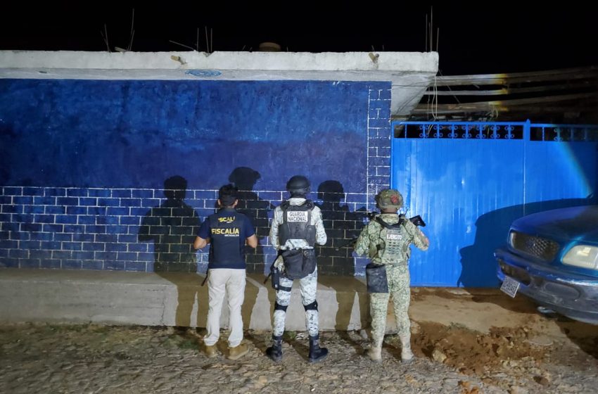 En cateo realizado en Salvador Escalante, asegura FGE 850 dosis de narcótico y detiene a una persona