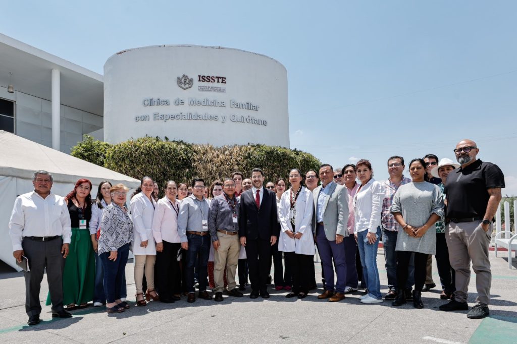 Visita Martí Batres Clínica de Medicina Familiar del ISSSTE en Puebla y exhorta a su personal a brindar trato digno 3 ISSSTE 2