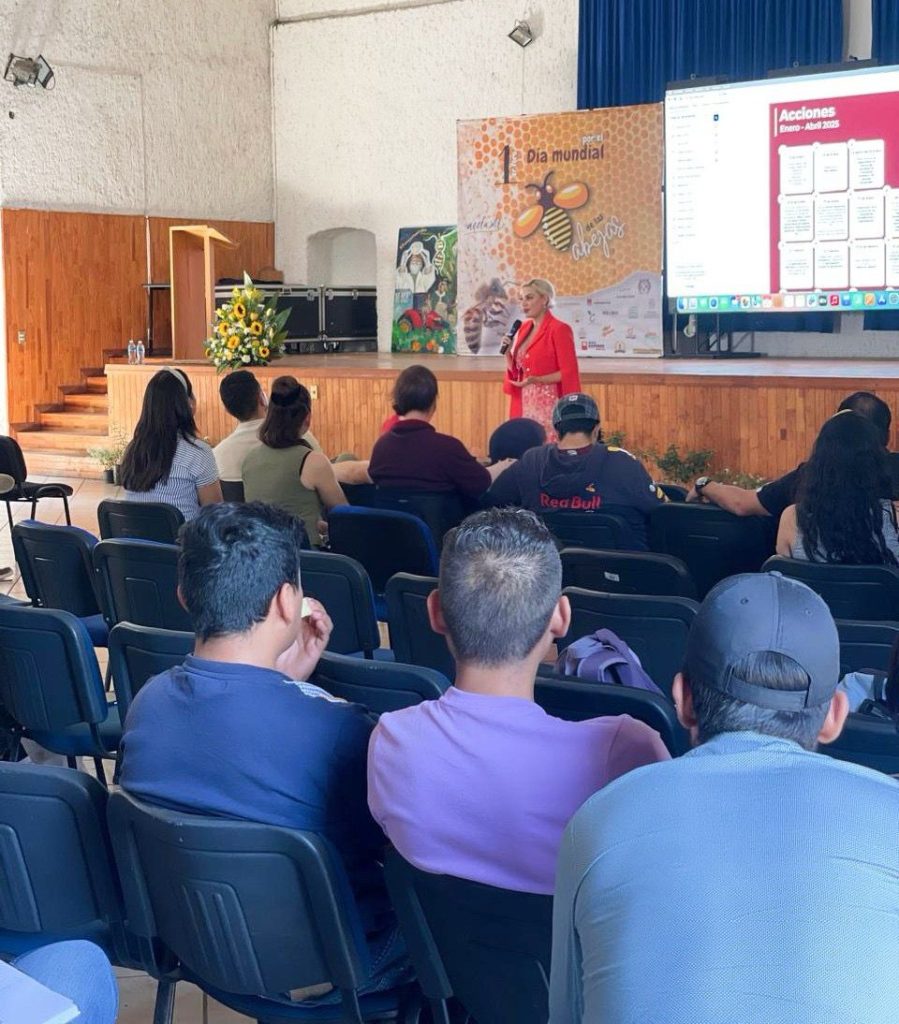 La coordinadora de la Secretaría de Economía impulsa la innovación y el valor agregado en el campo michoacano 1 OMegaUpn3