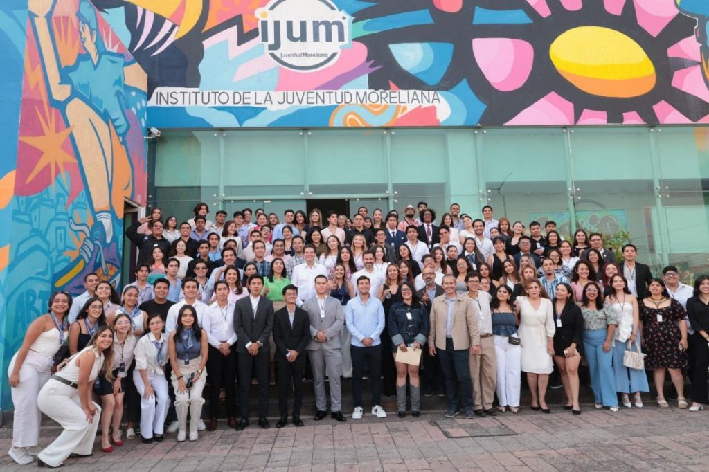 Llama Alfonso Martínez a construir un Gobierno de jóvenes y para jóvenes 2 img 20250508 wa02442315902757470479307
