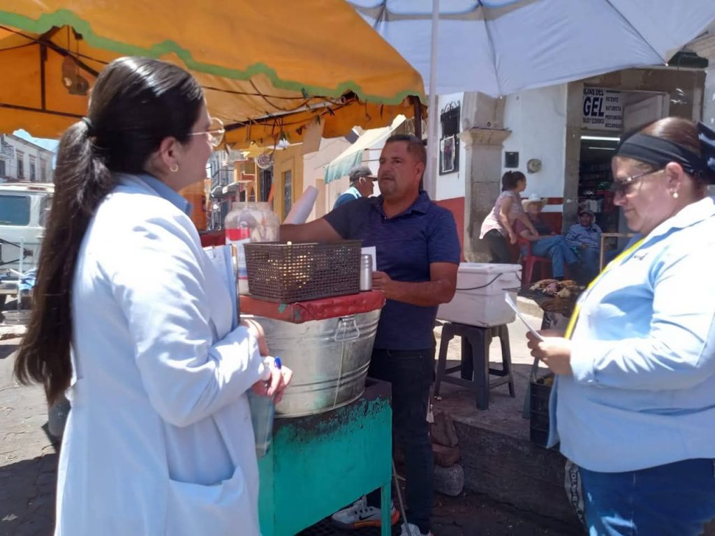 Promueve Ayuntamiento de Morelos higiene en manejadores de alimentos para prevenir enfermedades 1 img 20250512 wa01755064031360388733556