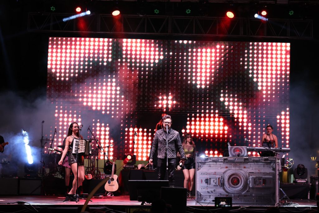 Aleks Syntek pone a bailar a Morelia en concierto de 484 Aniversario 2 img 20250518 wa01702323234498014089388