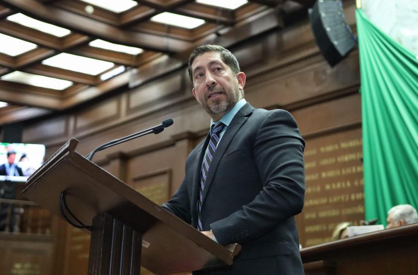 Abraham Espinoza presenta iniciativa para fortalecer atención de emergencias en Michoacán