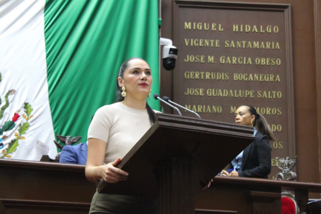En Michoacán debemos garantizar el derecho humano a un medio ambiente sano: Diana Espinoza, al presentar reforma a Ley Ambiental del Estado 2 76DianaLeyAmb3