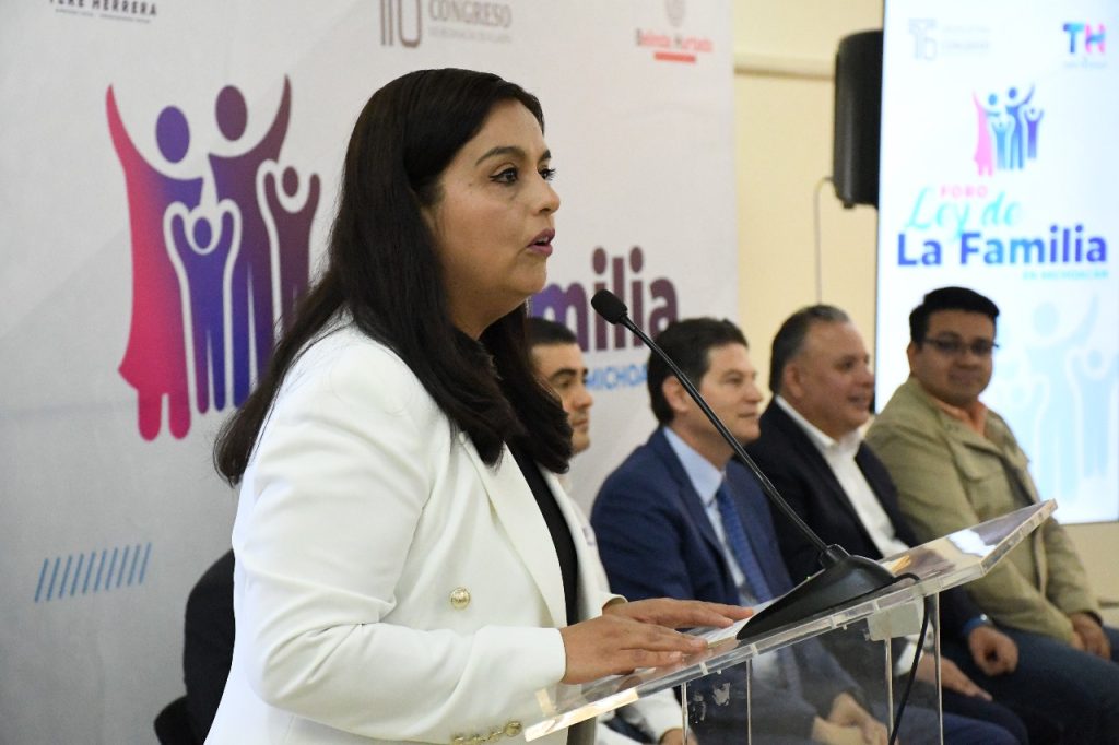Con nueva Ley se busca fortalecer a las familias en Michoacán: Tere Herrera 1 76TeresitaFam2