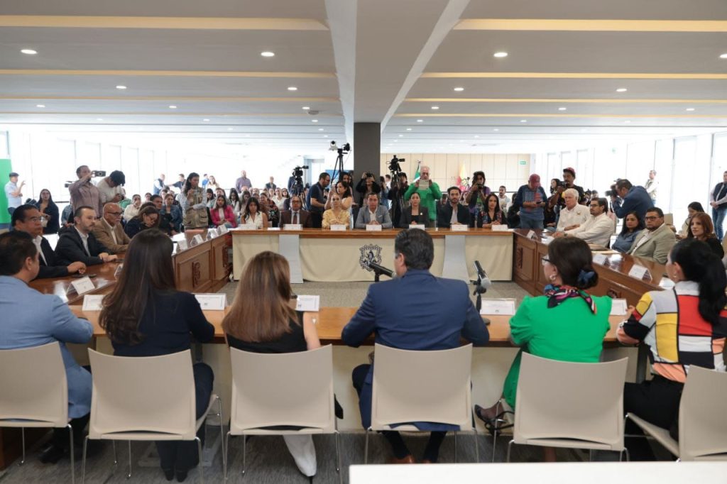 Alfonso Martínez refrenda apoyo y solidaridad a migrantes 2 AMMigrans3