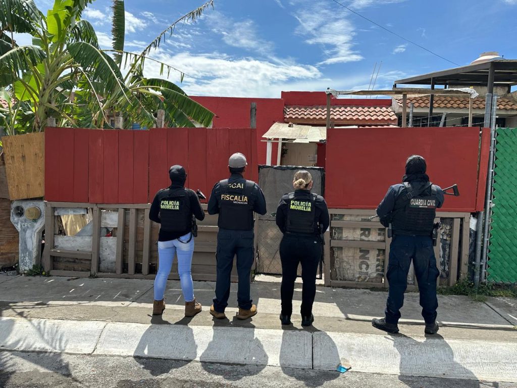 En cateos realizados en la ciudad de Morelia, asegura FGE sustancias ilícitas 3 FGECatMorel5