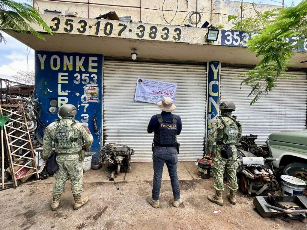 FGE ejecuta cateos en inmuebles relacionados con robo de vehículos en Sahuayo y Ario de Rosales, hay un detenido 2 FGECatsAriSahu3