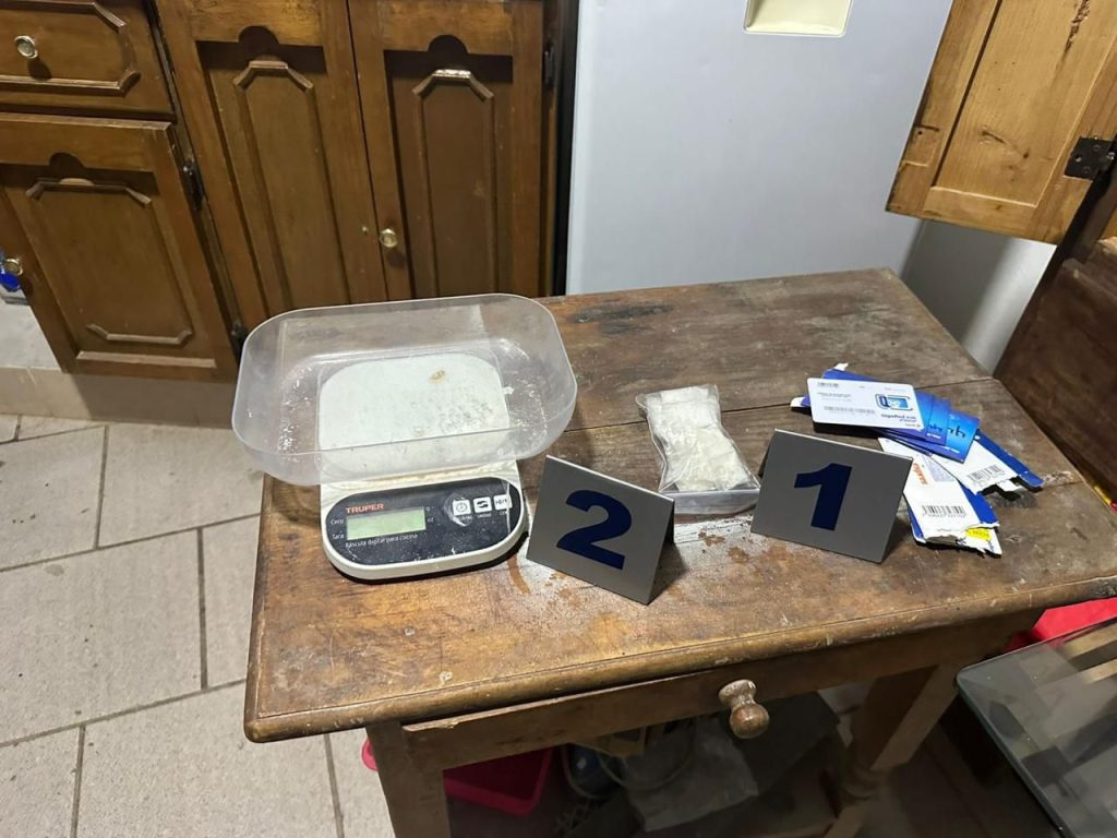 FGE asegura narcóticos durante cateos realizados en Morelia y Salvador Escalante 4 FGECatsMorSalEsc5