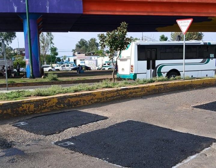  Gobierno de Morelia repara lateral de avenida Madero Poniente