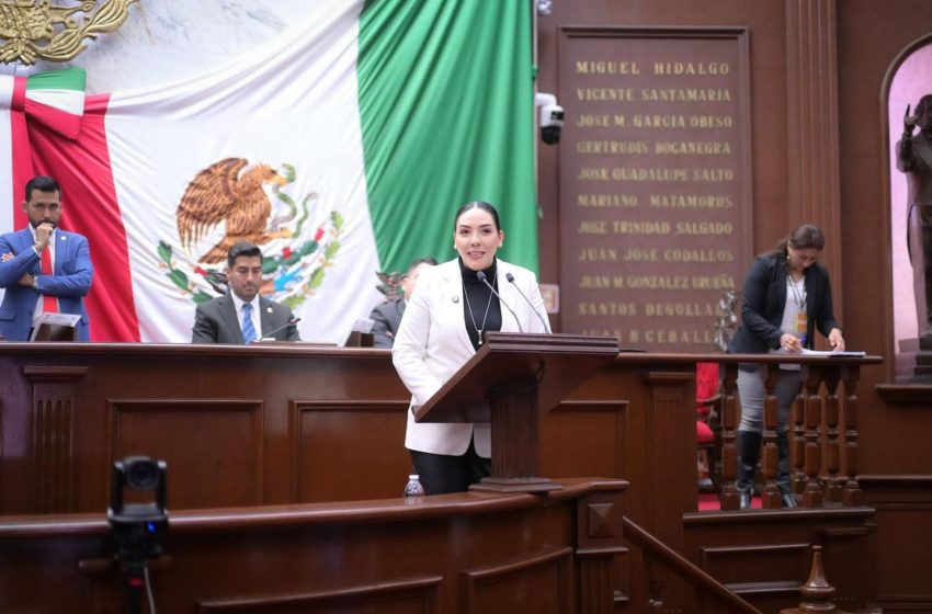 Adriana Campos alza la voz en defensa de las y los migrantes