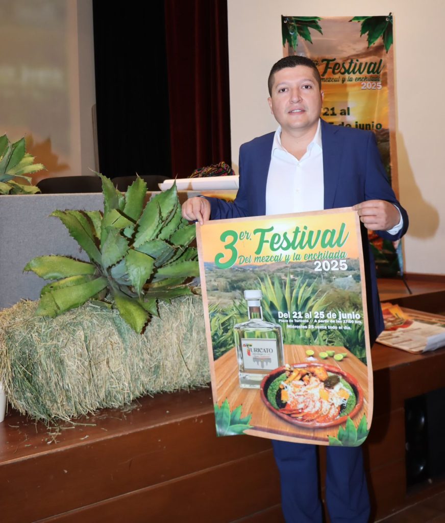 Invita Vicente Gómez Núñez al Tercer Festival del Mezcal y la Enchilada 1 VteFestMezcal2