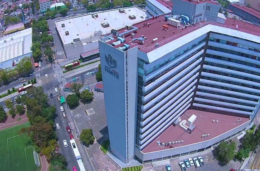  Reconoce ISSSTE a pacientes sobrevivientes de cáncer
