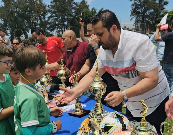  Promover el deporte en los niños y jóvenes acerca oportunidades de desarrollo: Armando Tejeda