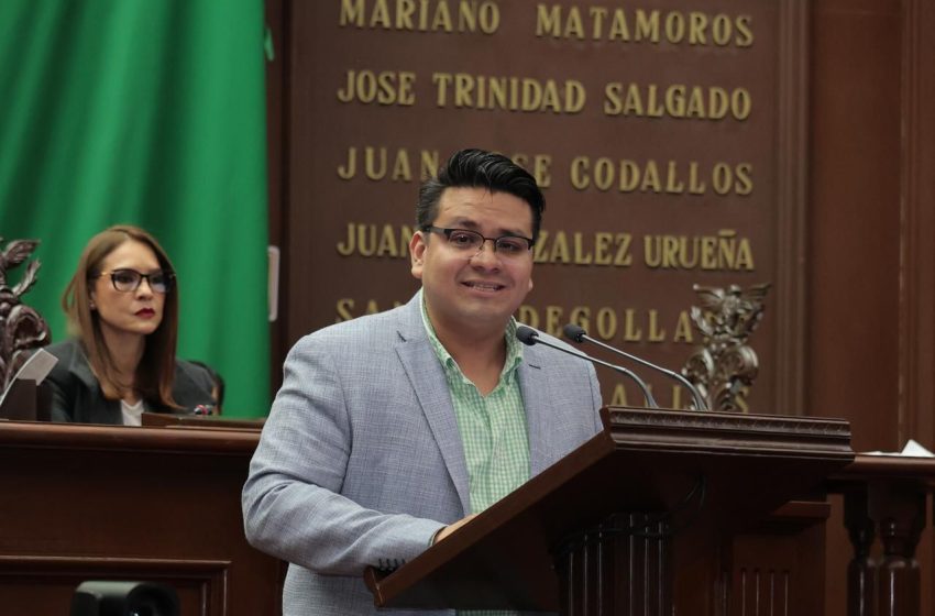  Propone Toño Carreño sea obligatorio tener lactarios en centros de trabajo