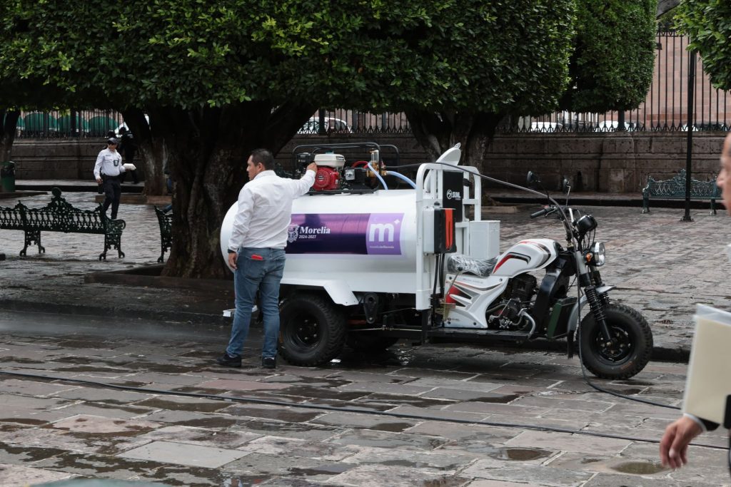 Gobierno de Morelia pone en operación moto pipas para el mantenimiento de espacios públicos 1 img 20250710 wa00256419437036983293440