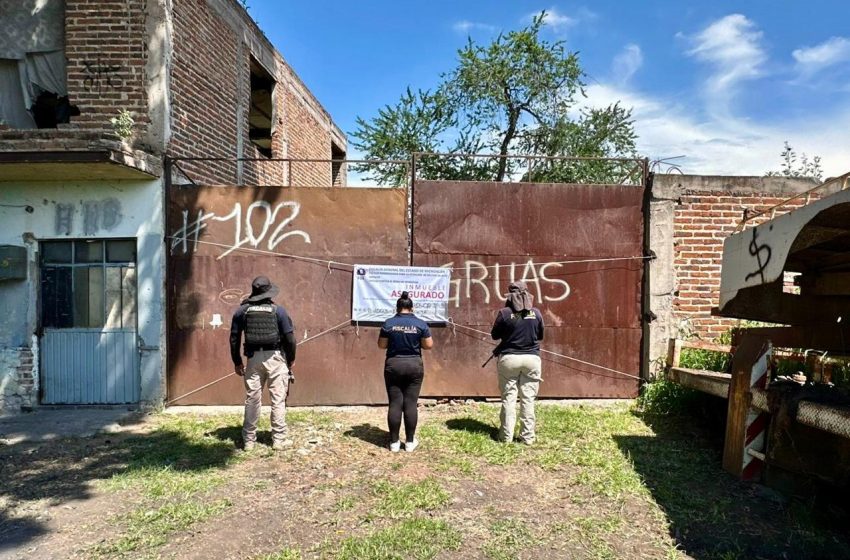  Asegura FGE cuatro vehículos con reporte de robo, durante cateo realizado en Sahuayo