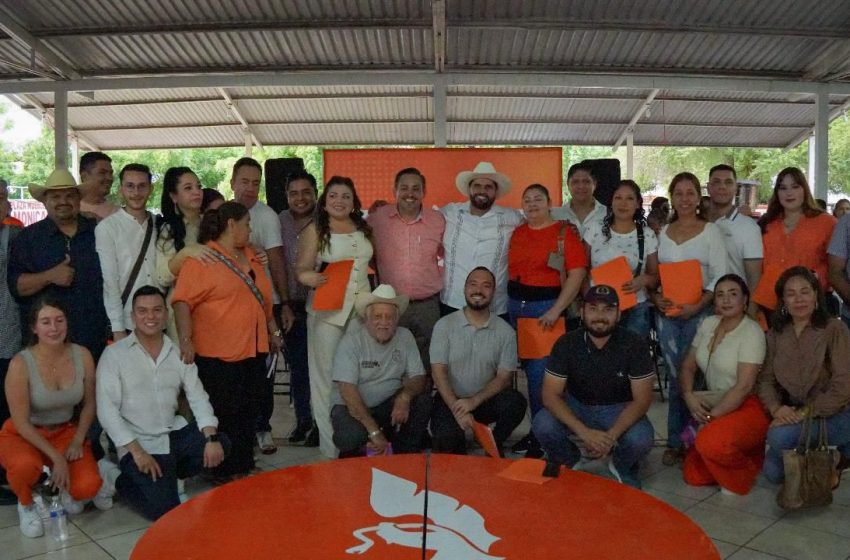  Instalan la primera Comisión Operativa Municipal en Apatzingán, Víctor Manríquez toma protesta a Leury Ochoa