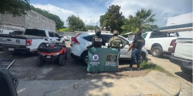  En operativo interinstitucional realizado en la región de Tierra Caliente, FGE, Guardia Civil y Defensa, detienen a tres personas en posesión de narcótico
