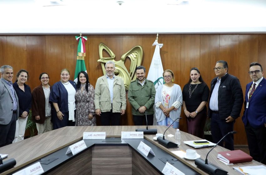  Zoé Robledo y Alfredo Ramírez Bedolla avanzan en ruta de trabajo para fortalecer al IMSS en Michoacán