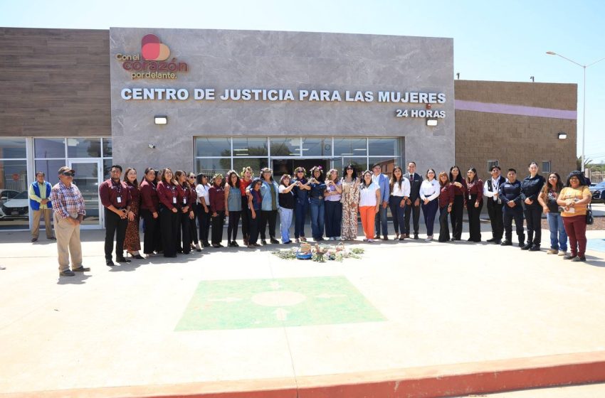  Citlalli Hernández Mora visita San Quintín, Baja California, para promover derechos entre mujeres del campo