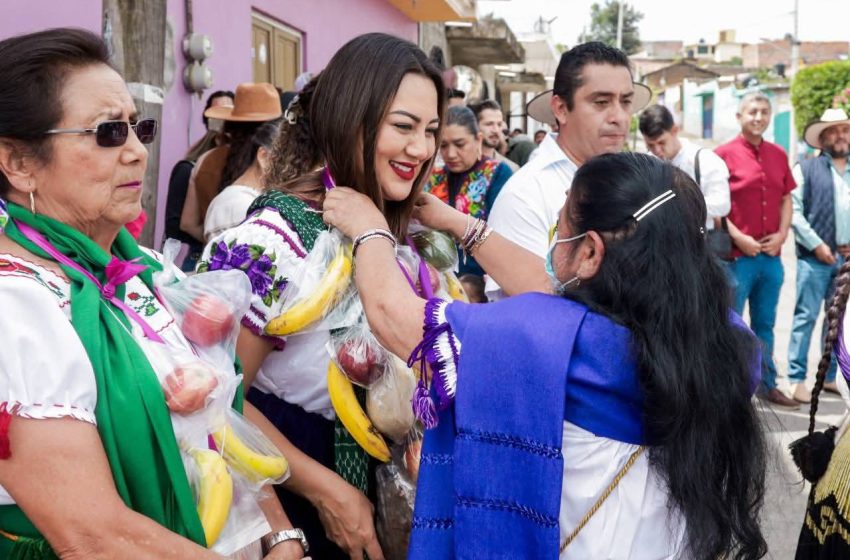  Con gran éxito se llevó a cabo el 8º Festival del Elote en Tarejero, Mónica Valdez reitera respaldo a las tradiciones y cultura