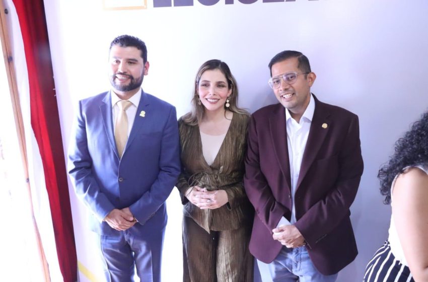  Fracción Parlamentaria del PRD presentó su Primer Informe Legislativo