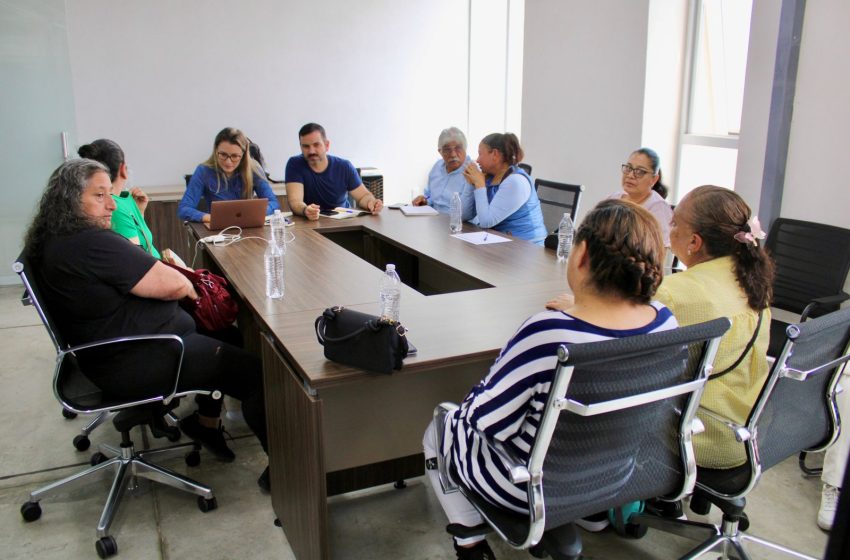  Yankel Benítez se reúne con vecinos de San Bartolomé y 8 de agosto