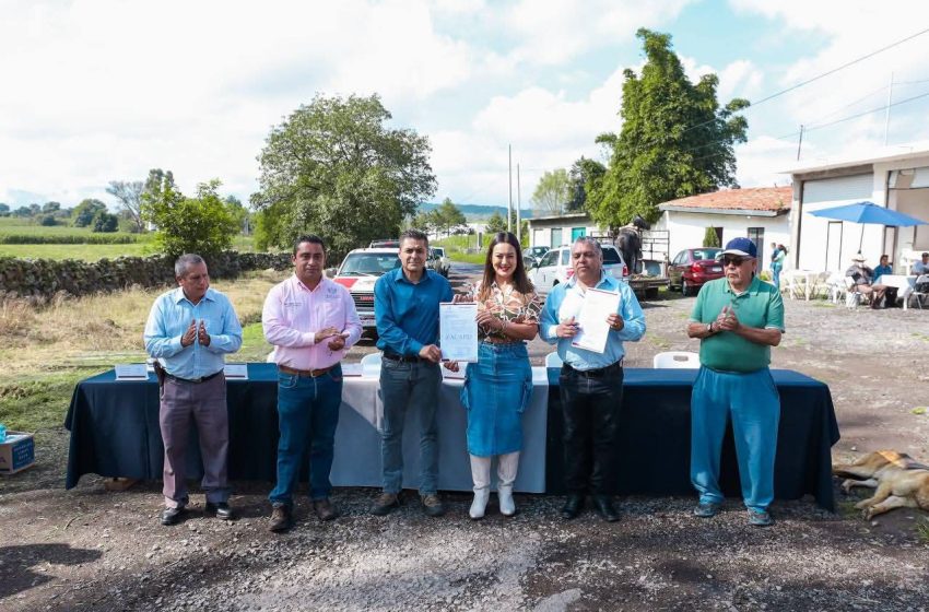  Zacapu recupera camino histórico en beneficio de la ciudadanía; Mónica Valdez hace entrega