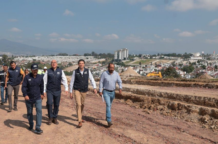  Supervisa Alfonso Martínez ampliación de avenida Amalia Solórzano