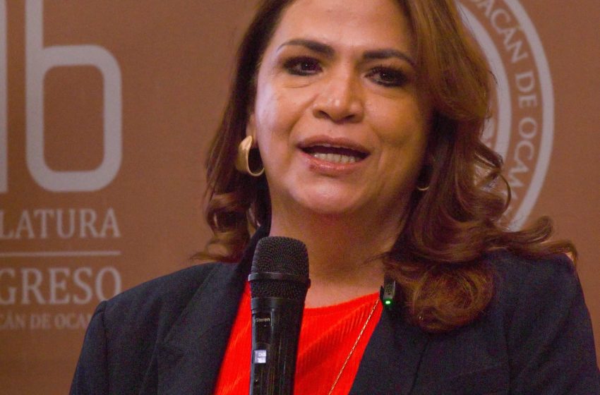  Fabiola Alanís: Las becas para estudiantes son una revolución que transforma a México